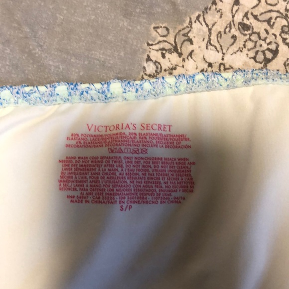 👙 VS Bikini Bottoms - Picture 3 of 3